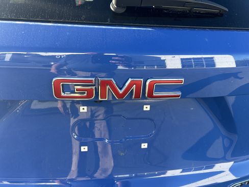 New 2027 GMC Terrain AT4 w/ Convenience Package III AWD/4WD image 8
