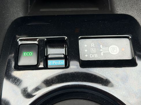 Certified 2023 Nissan Leaf SV Plus FWD image 26