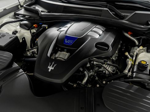 Used 2023 Maserati Ghibli Modena image 60