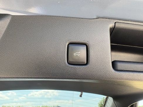 Used 2023 Ford Escape ST-Line Select AWD/4WD image 48