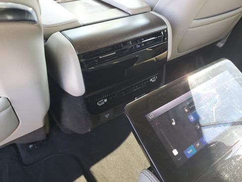 Used 2023 Jeep Grand Wagoneer L 4X4 image 11