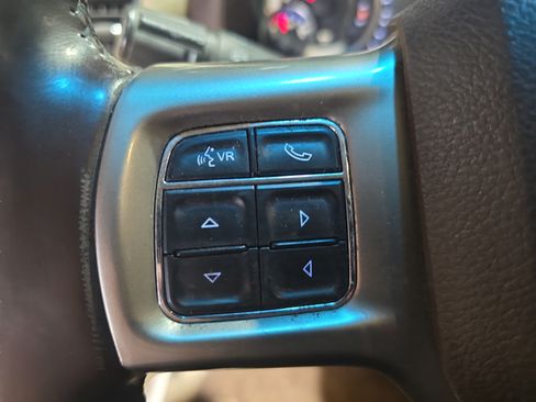 Used 2016 RAM 2500 Laramie AWD/4WD image 19