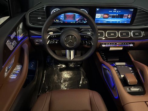 New 2026 Mercedes-Benz GLS 450 4MATIC image 13