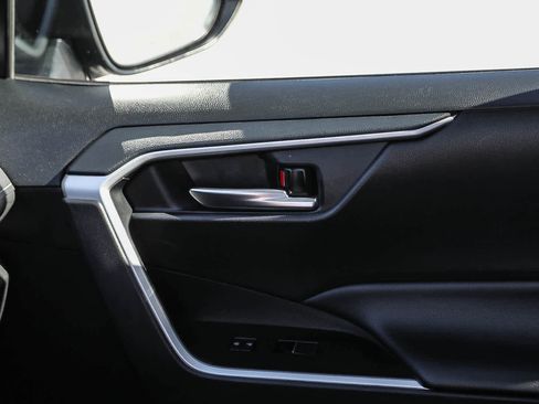 Certified 2025 Toyota RAV4 XLE image 22