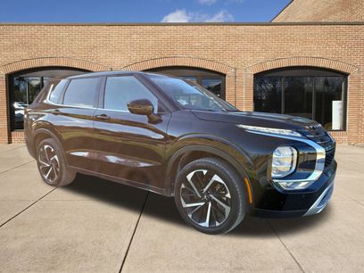 Used 2023 Mitsubishi Outlander SE