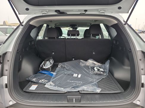 New 2026 Hyundai Tucson Blue SE image 5