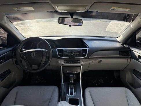 Used 2014 Honda Accord LX image 10