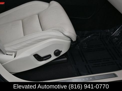 Used 2020 Volvo XC90 T6 Inscription AWD/4WD image 7