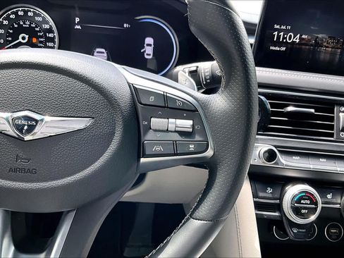 Used 2023 Genesis G70 2.0T RWD image 25