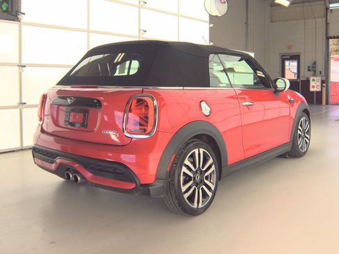 Used 2023 MINI Cooper S image 2