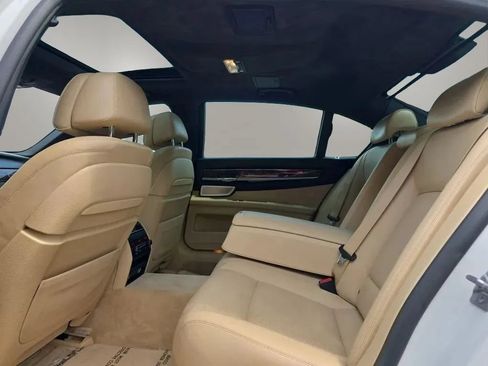 Used 2015 BMW 750Li RWD image 43