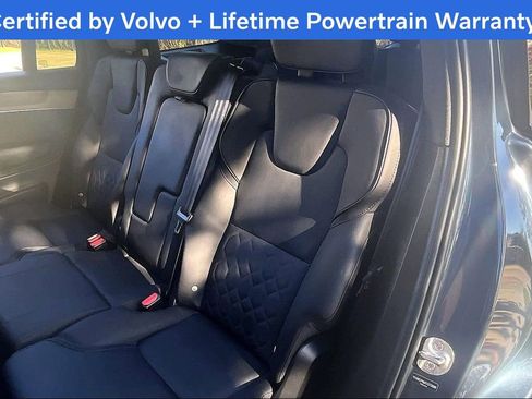 Used 2025 Volvo XC90 B6 Plus image 34