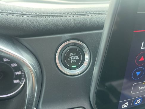Used 2024 Chevrolet Blazer LT FWD image 23