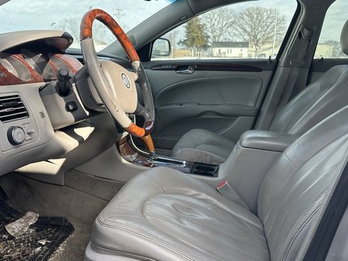 Used 2008 Buick Lucerne CXS image 8