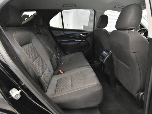 Used 2020 Chevrolet Equinox LT image 18