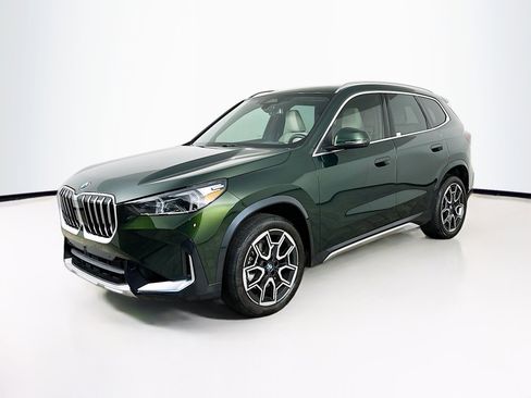 Used 2025 BMW X1 xDrive28i w/ Technology Package image 3