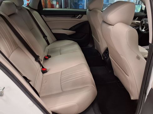 Used 2022 Honda Accord EX-L image 14