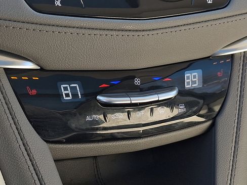 Certified 2024 Cadillac XT5 Premium Luxury image 23