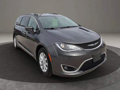 Used 2019 Chrysler Pacifica Touring-L