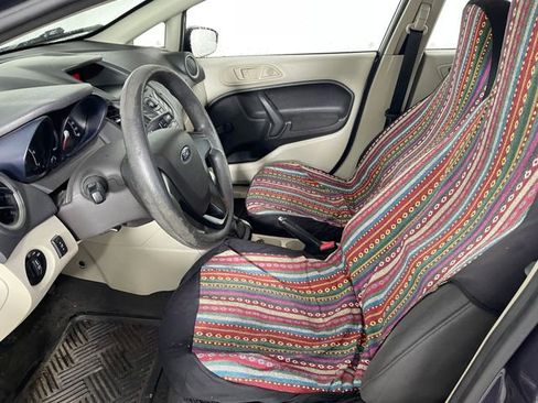 Used 2013 Ford Fiesta S w/ Convenience Pkg image 2