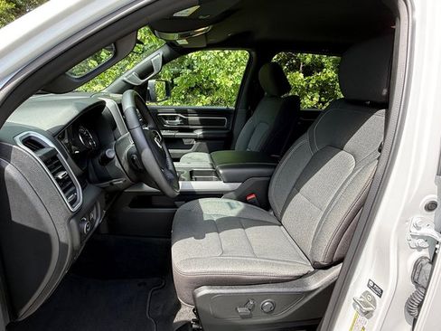 Used 2023 RAM 1500 Big Horn AWD/4WD image 12
