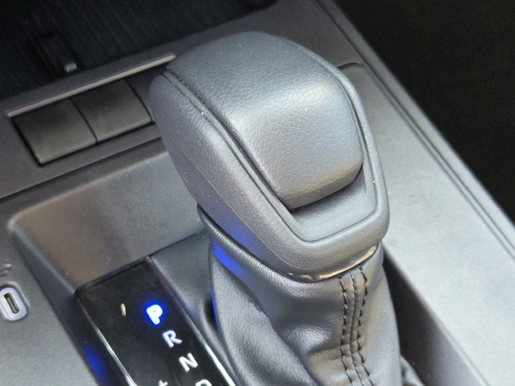 Used 2026 Toyota Corolla Cross LE FWD image 21
