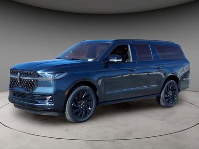 New 2025 Lincoln Navigator L Reserve w/ Jet Appearance Package