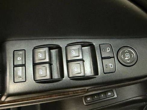 Used 2015 Chevrolet Tahoe LT image 26