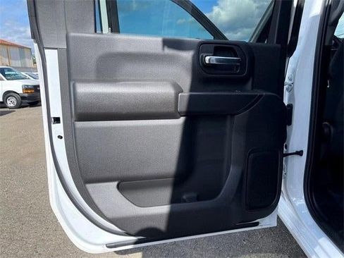 New 2024 GMC Sierra 3500 Pro w/ Convenience Package image 28