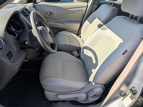 Used 2012 Nissan Versa SV w/ Convenience Pkg image 14