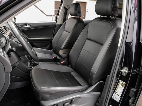 Used 2021 Volkswagen Tiguan SEL FWD image 36