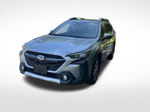 Used 2024 Subaru Outback Touring AWD/4WD image 2