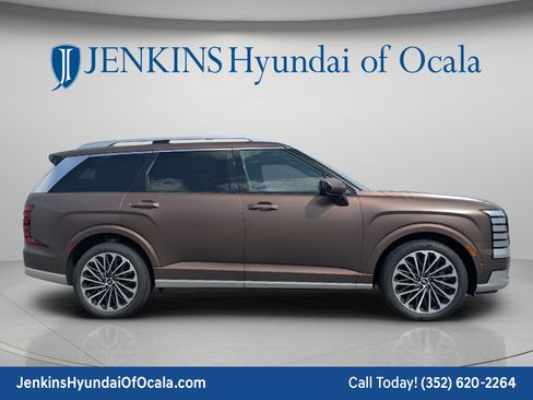 New 2026 Hyundai Palisade Calligraphy FWD image 2