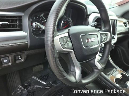 Used 2023 GMC Acadia SLE w/ Driver Convenience Package image 10