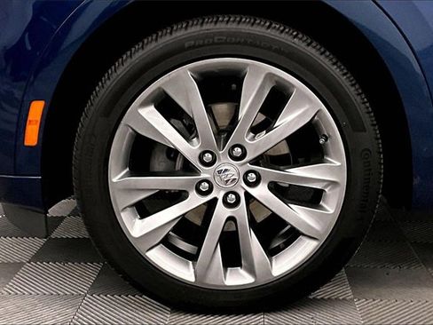 Used 2023 Buick Envision Avenir image 8