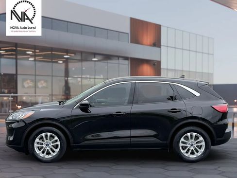 Used 2021 Ford Escape SE FWD image 5