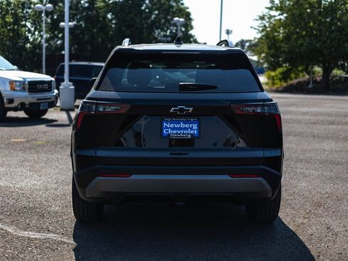 New 2025 Chevrolet Equinox LT w/ Convenience Package II image 28