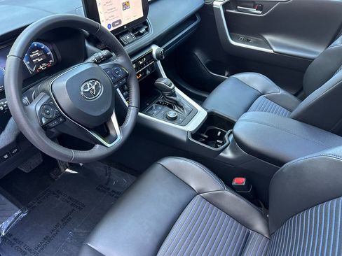 Certified 2025 Toyota RAV4 XSE w/ Advanced Technology Package AWD/4WD image 9