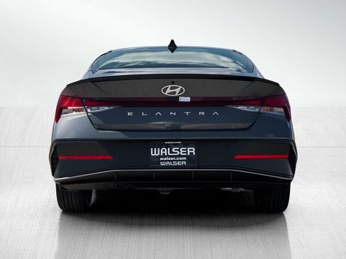 New 2026 Hyundai Elantra Sport image 5