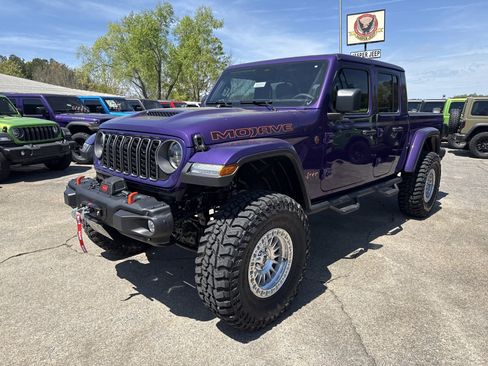 New 2026 Jeep Gladiator Mojave AWD/4WD image 4