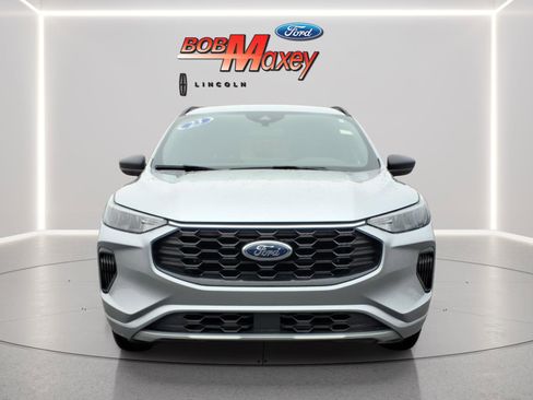 Used 2023 Ford Escape ST-Line w/ Tech Pack #1 image 2