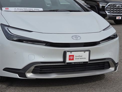Certified 2023 Toyota Prius Prime Premium image 9