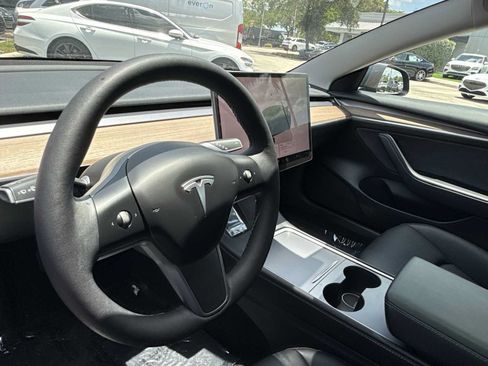 Used 2023 Tesla Model 3 Standard Range RWD image 17