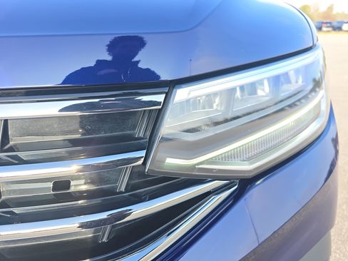 Used 2022 Volkswagen Tiguan SE image 30