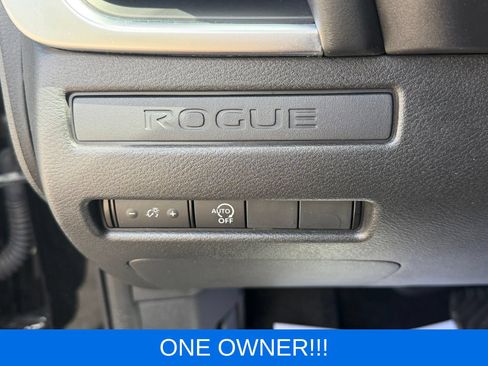 Used 2023 Nissan Rogue S AWD/4WD image 14