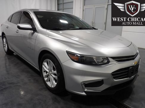 Used 2017 Chevrolet Malibu LT image 1