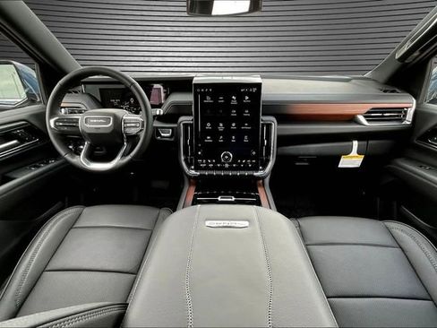 New 2026 GMC Yukon Denali w/ Sun & Power Step Package AWD/4WD image 5
