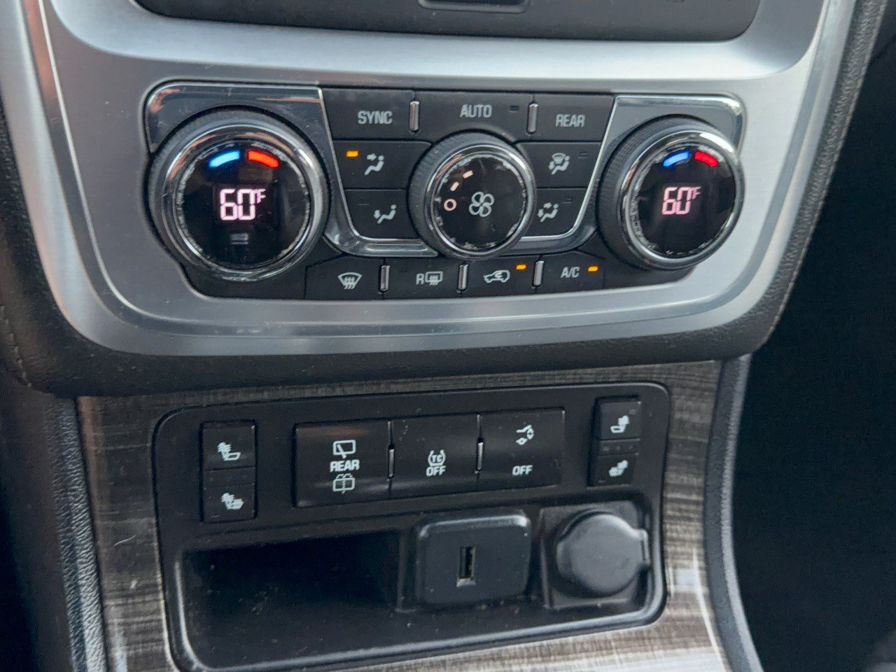 Used 2015 GMC Acadia SLT AWD/4WD image 22