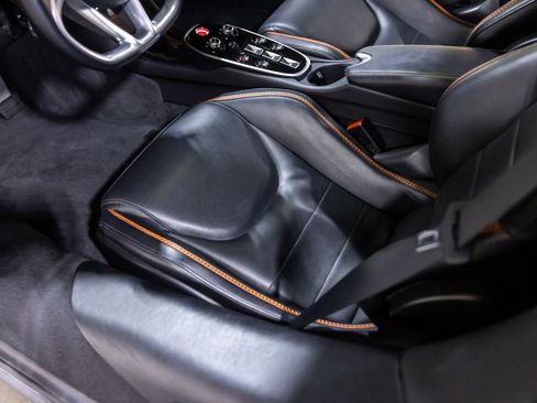Used 2023 McLaren GT RWD image 35