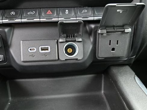 Used 2021 GMC Sierra 1500 AT4 AWD/4WD image 14